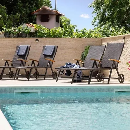 Daire Fuer 4 Personen Ca 35 Qm In Pula, Istrien Istrische Riviera Pula