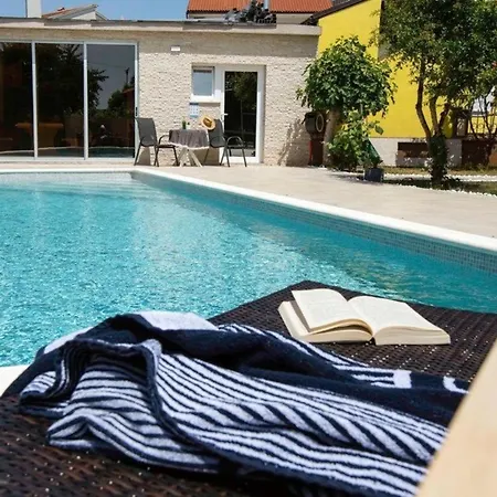 Apartment Fuer 4 Personen Ca 35 Qm In Pula, Istrien Istrische Riviera *