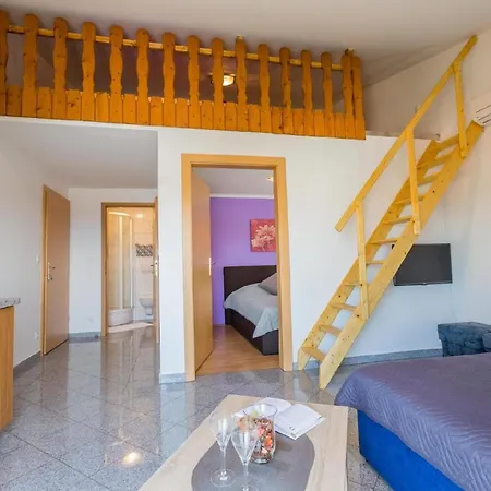 Fuer 4 Personen Ca 35 Qm In Pula, Istrien Istrische Riviera * Pula