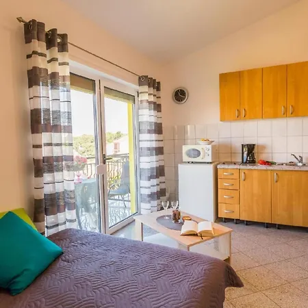 Fuer 4 Personen Ca 35 Qm In Pula, Istrien Istrische Riviera Apartment Pula