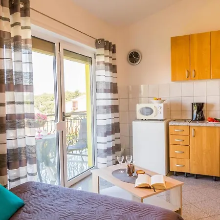 Fuer 4 Personen Ca 35 Qm In Pula, Istrien Istrische Riviera