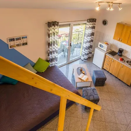 Fuer 4 Personen Ca 35 Qm In Pula, Istrien Istrische Riviera Apartment *
